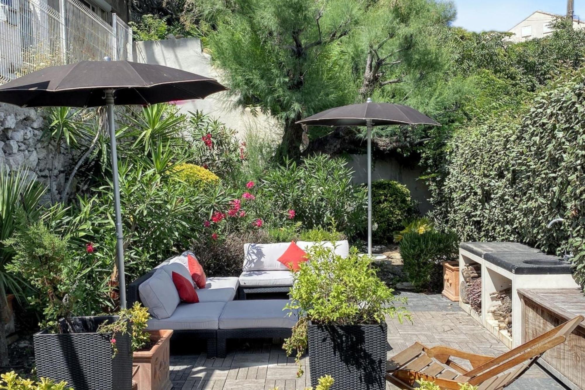 Maison Chaleureuse Au Coeur Des Calanques De + Jardin.