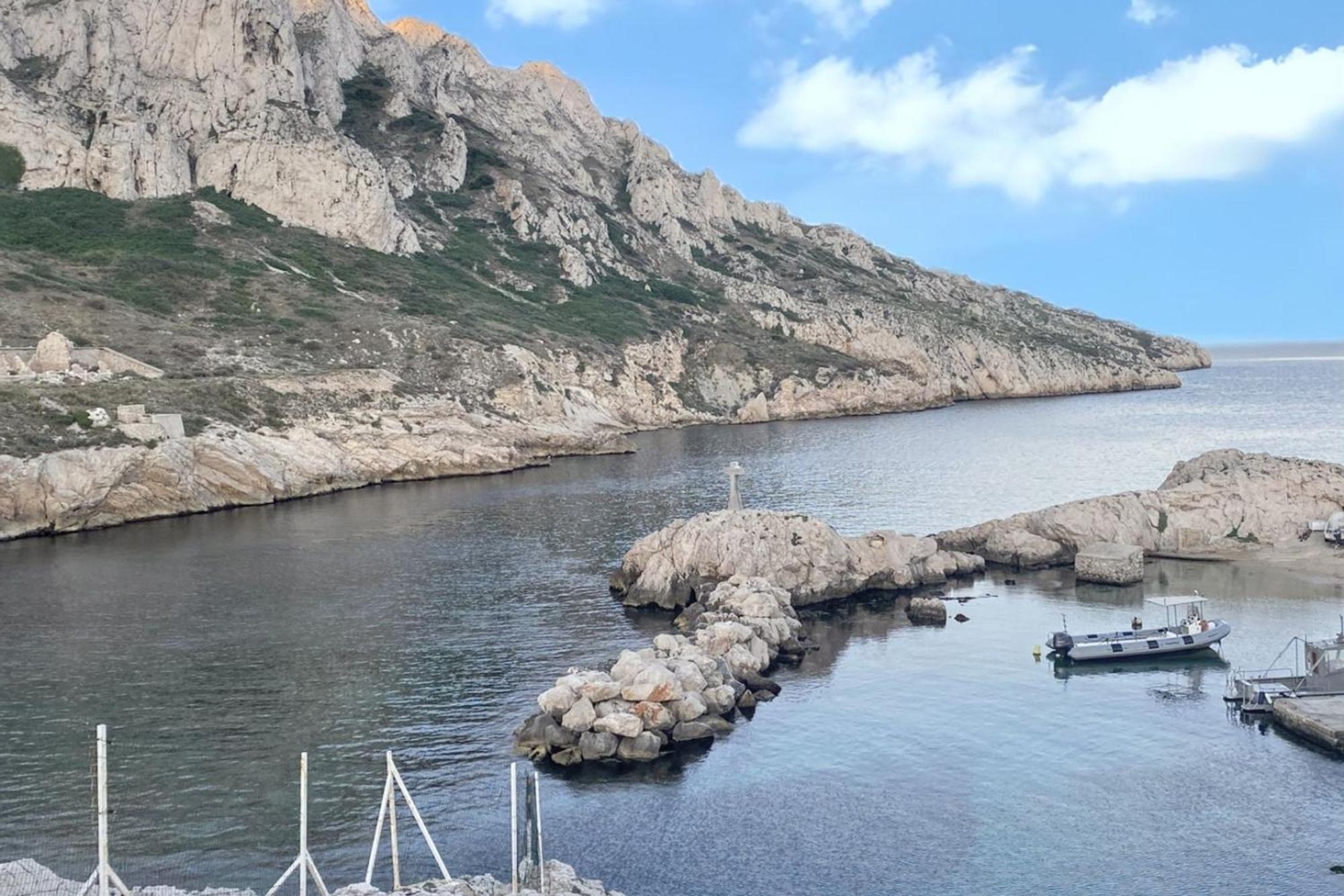 Maison Chaleureuse Au Coeur Des Calanques De + Jardin. * Marseille
