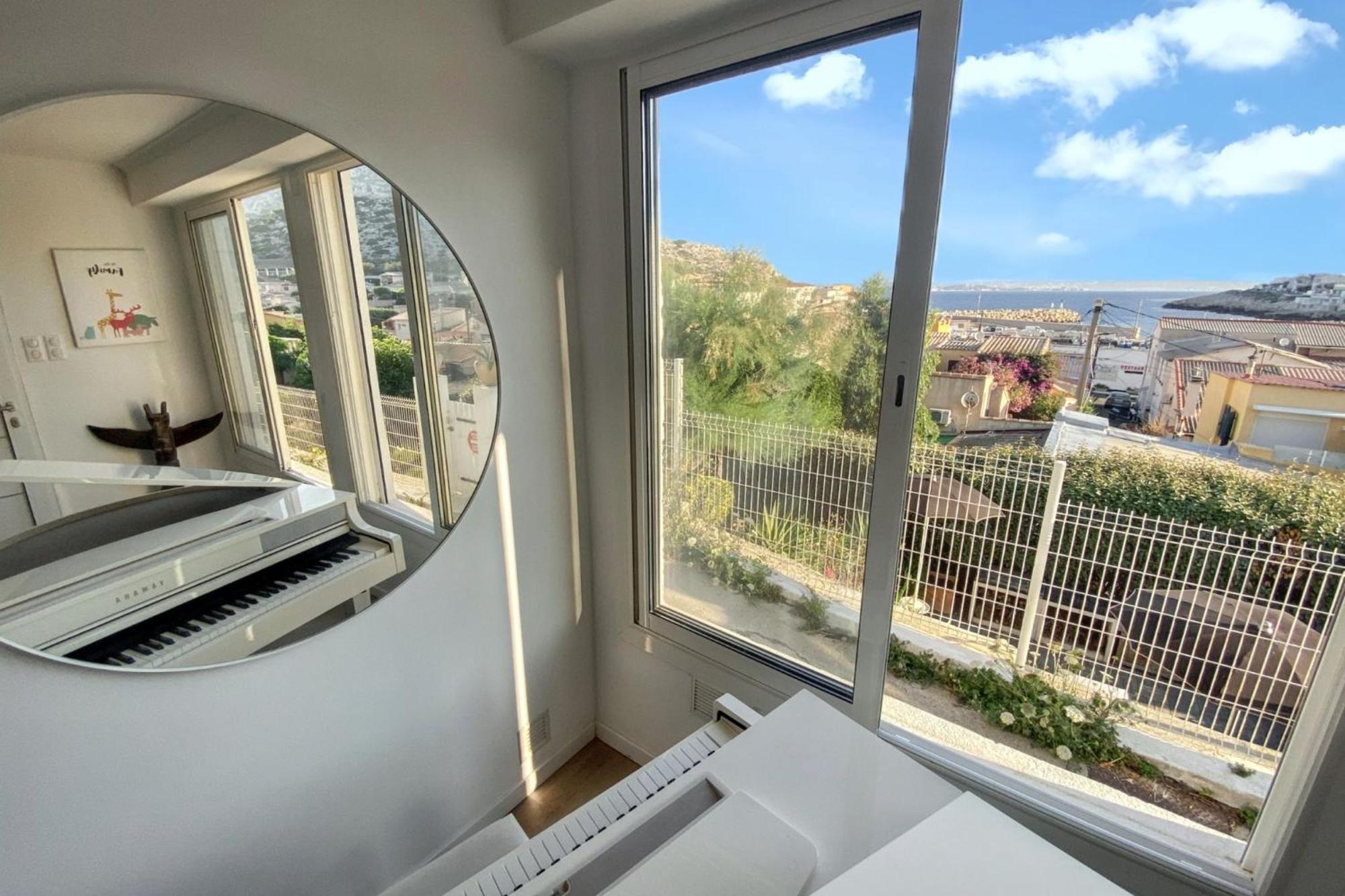 Maison Chaleureuse Au Coeur Des Calanques De + Jardin.
