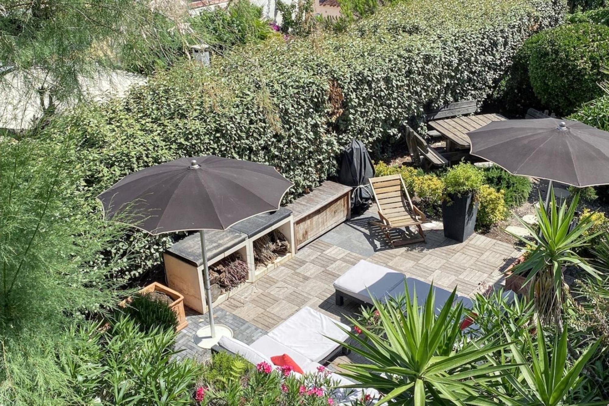 Holiday home Maison Chaleureuse Au Coeur Des Calanques De + Jardin.