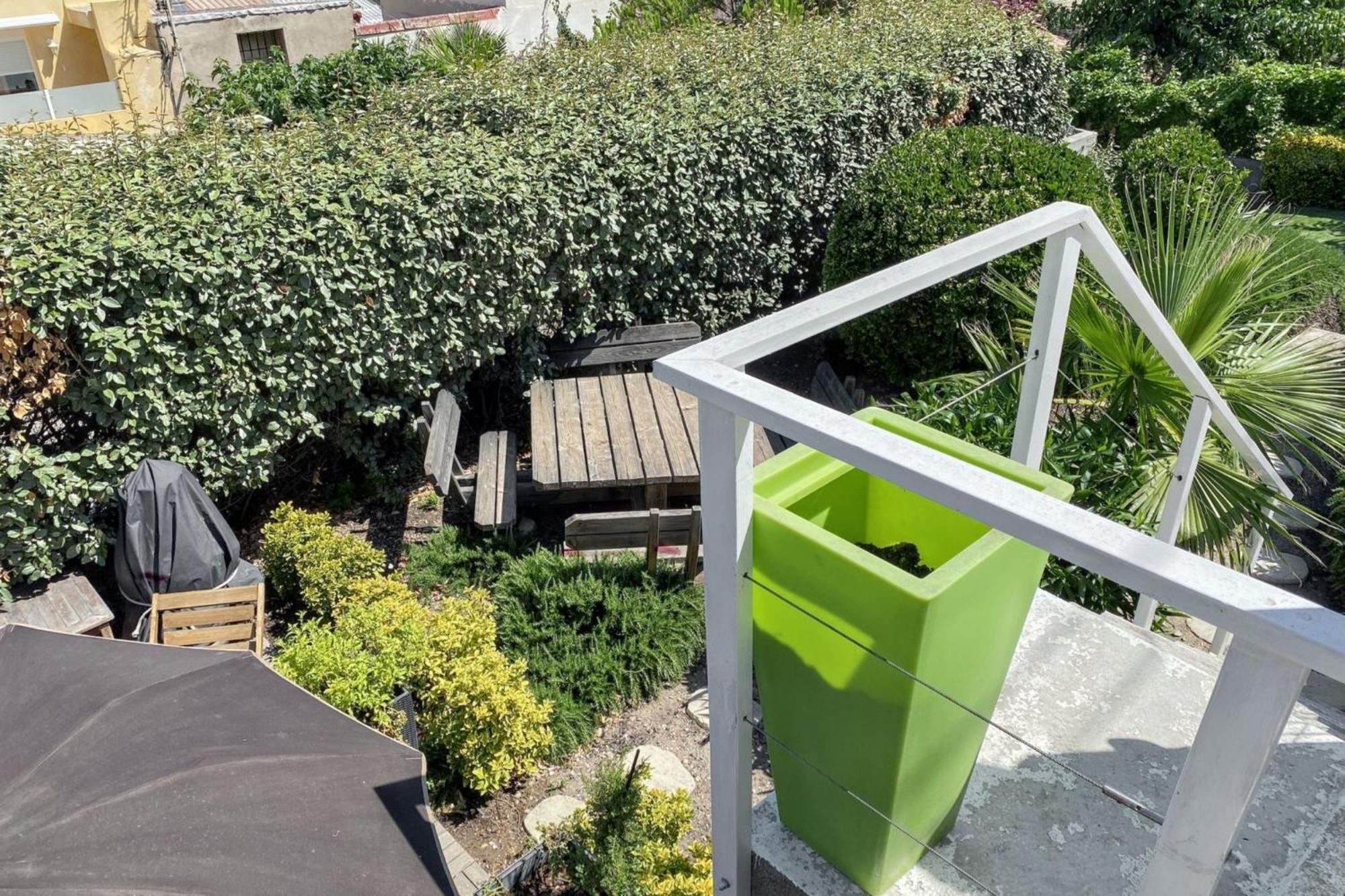 Maison Chaleureuse Au Coeur Des Calanques De + Jardin. *