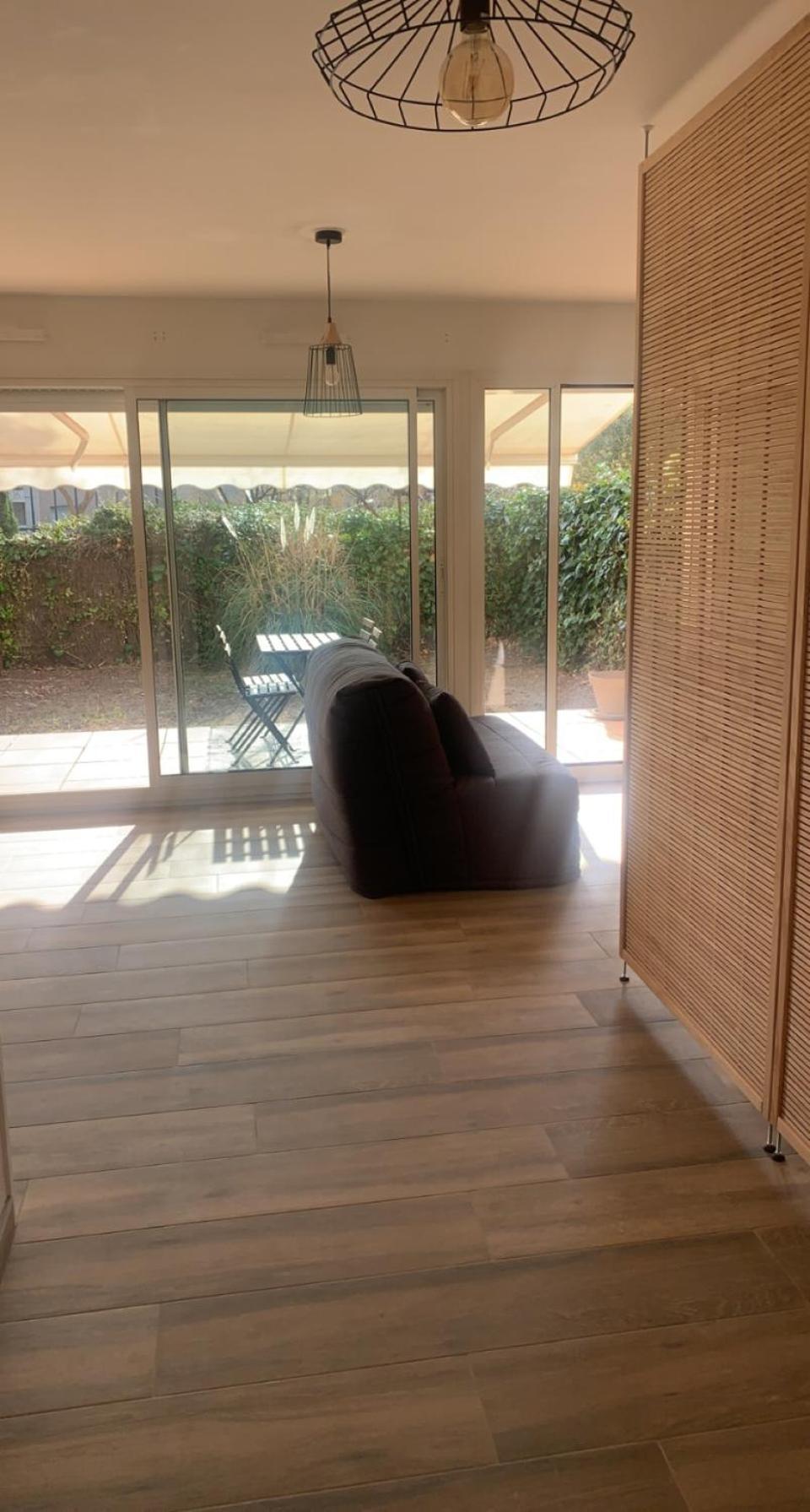 Apartment Petit Cocon Dans Le 8 Eme