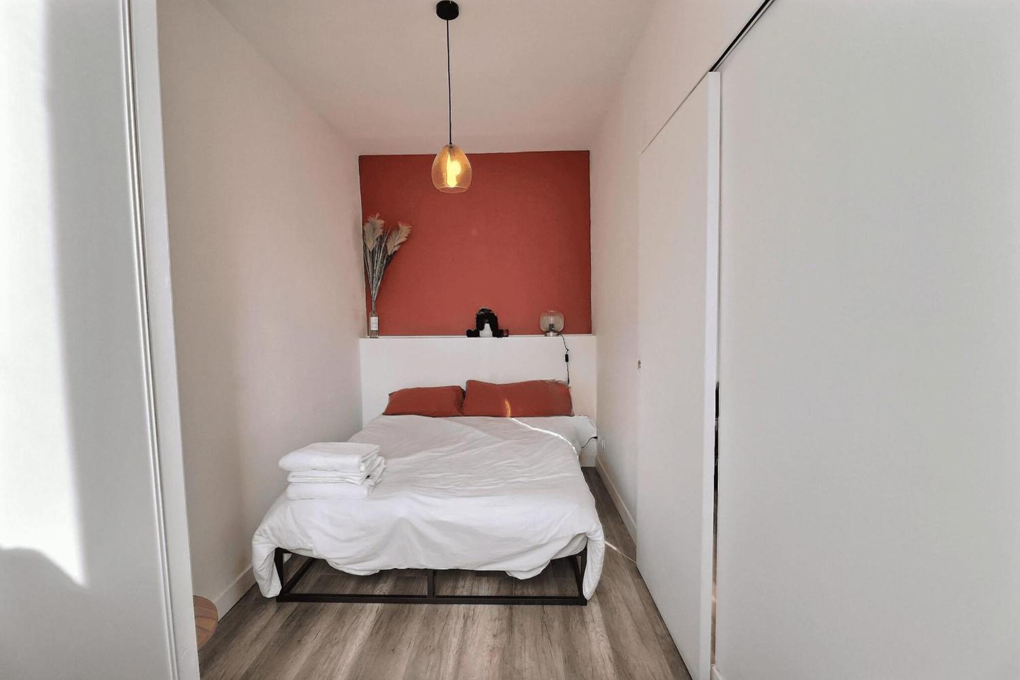 Charming T2 Of 30 M2 In The 4th - Marsella