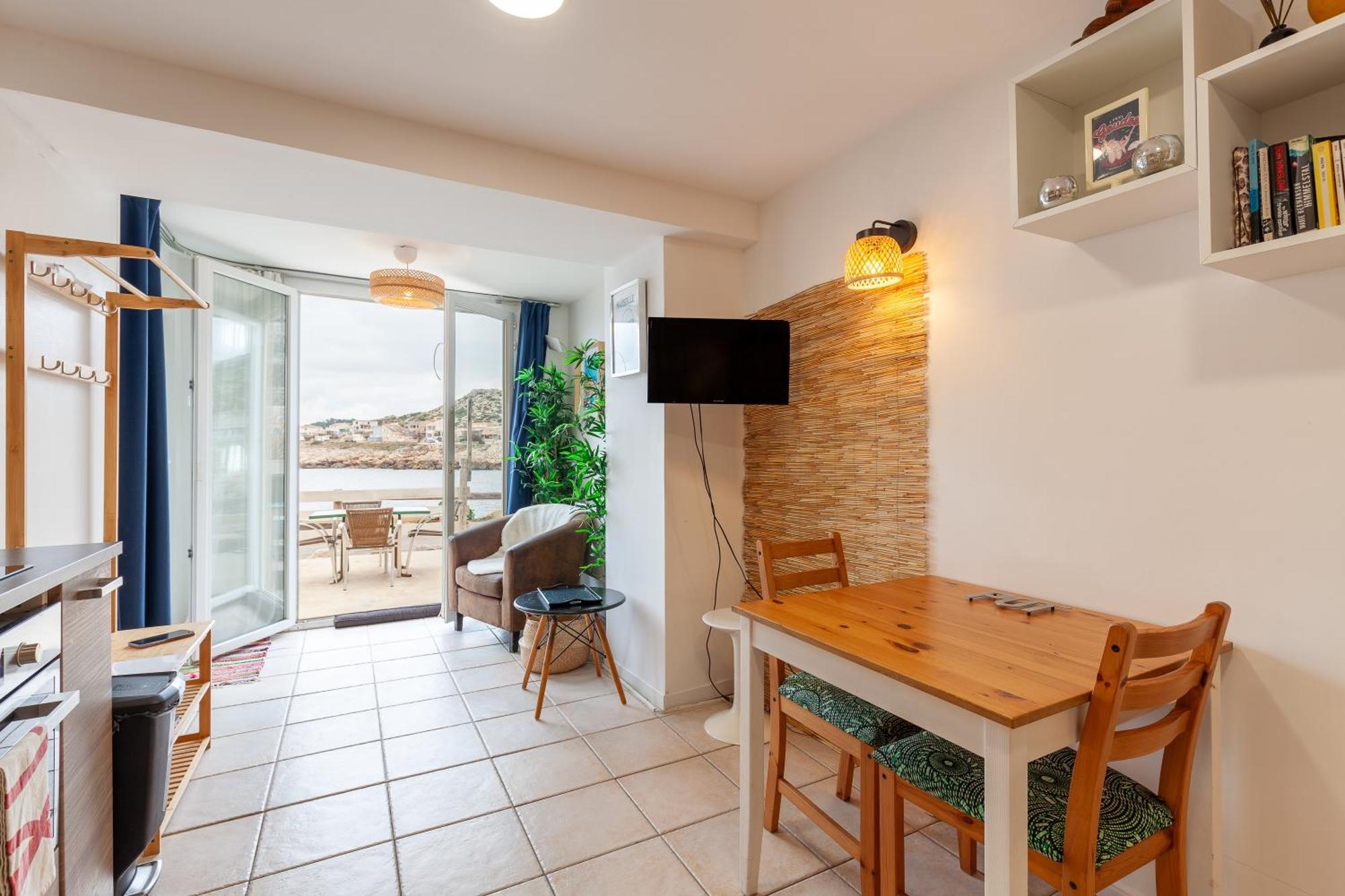 Apartment I Feel Goudes *