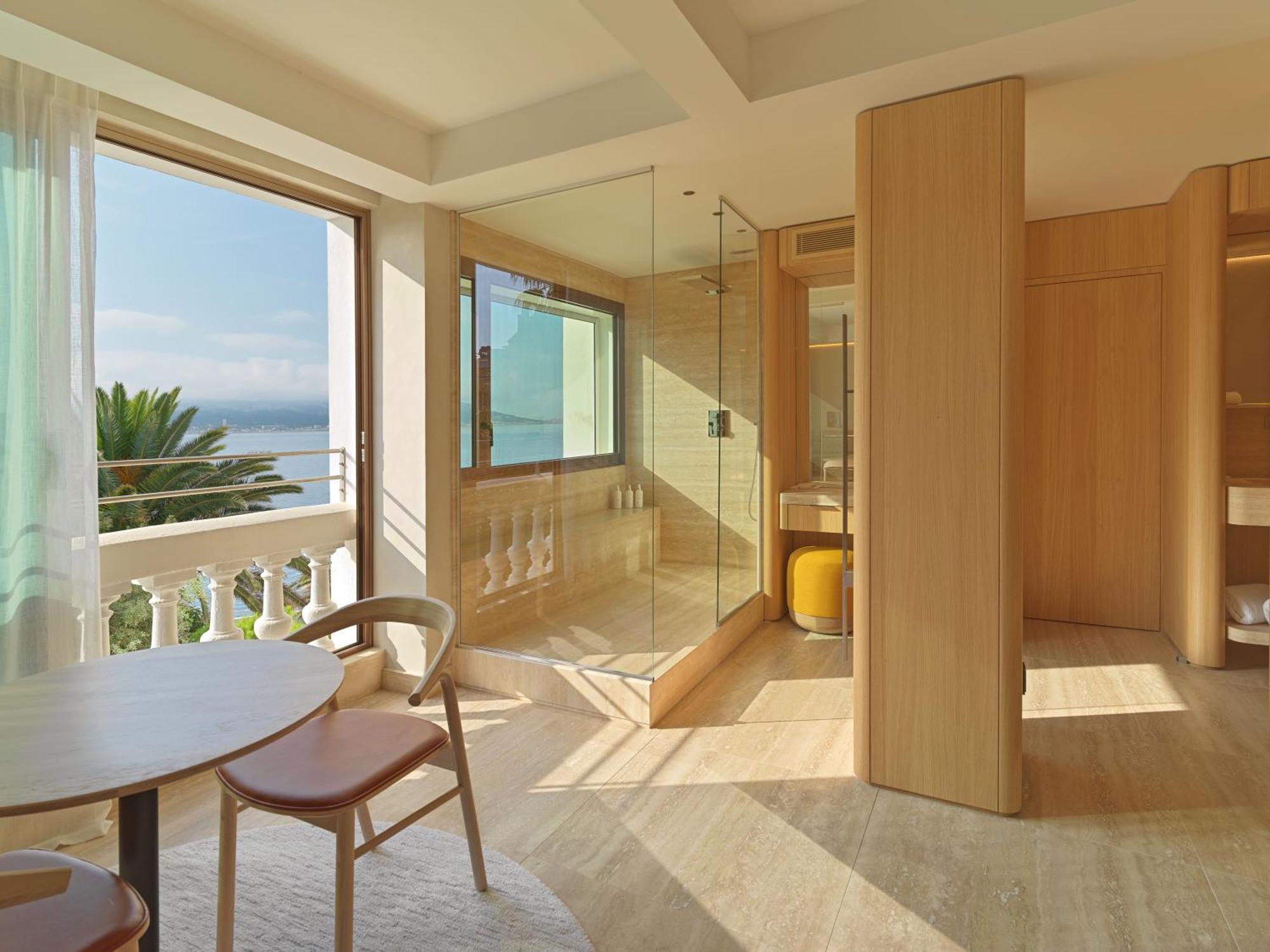 Khách sạn Le Petit - Passedat 5*