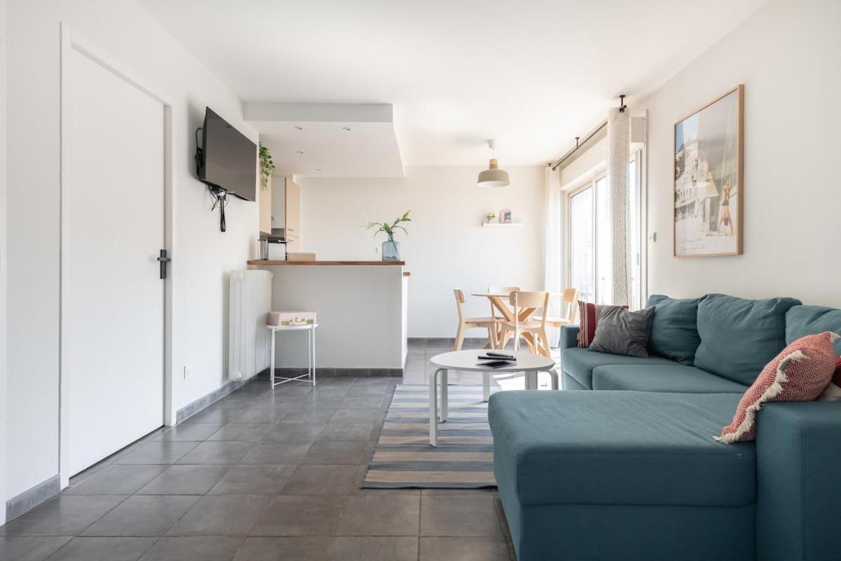 Appartement Bel Moderne Et Lumineux Canebiere, Pour 4 Personnes *