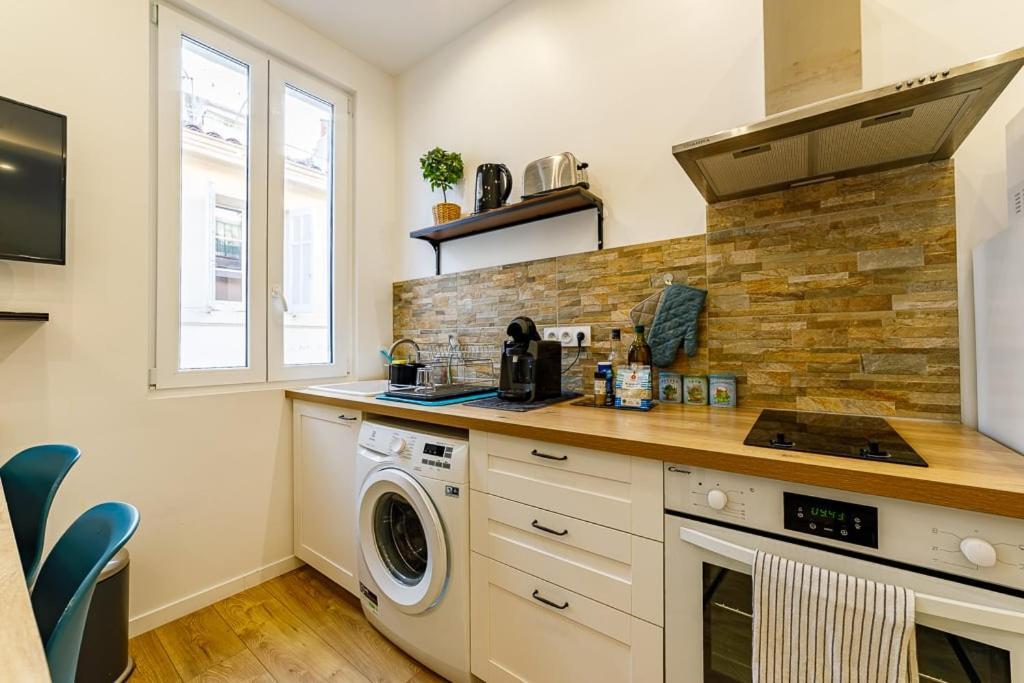 Guestready - Charming Getaway In Old Port Marina *
