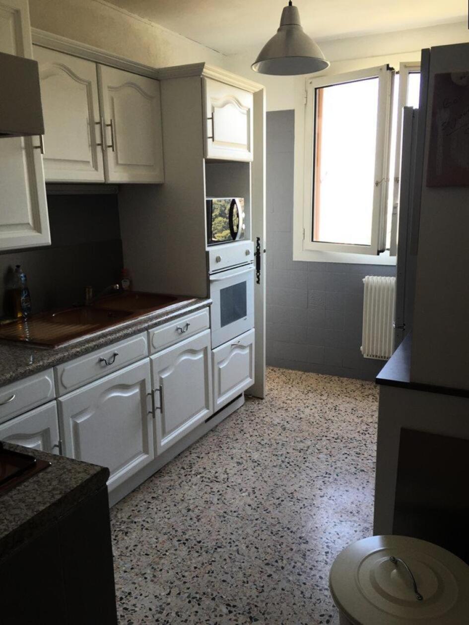 La Rouviere - 5 Pieces Pour 8 Personnes 724 Marseille