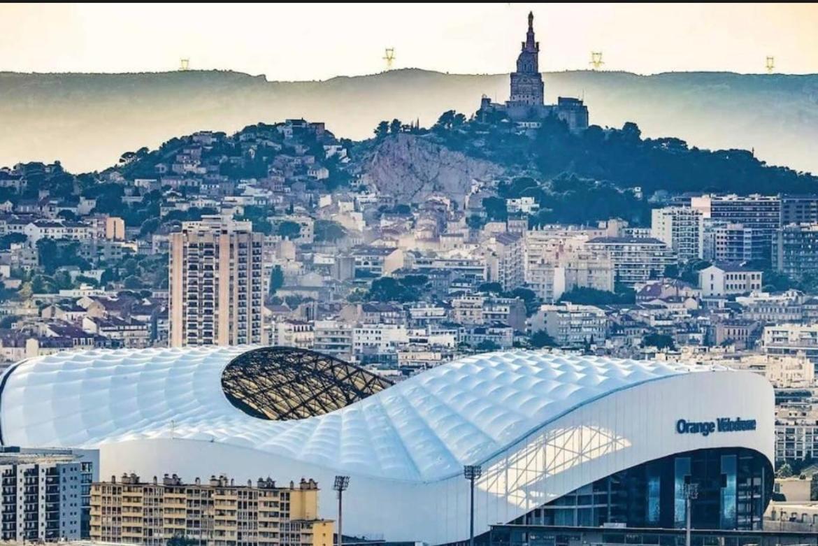 Apartment Superbe T2 Confort & Elegance Parking Prive & Piscine Marseille