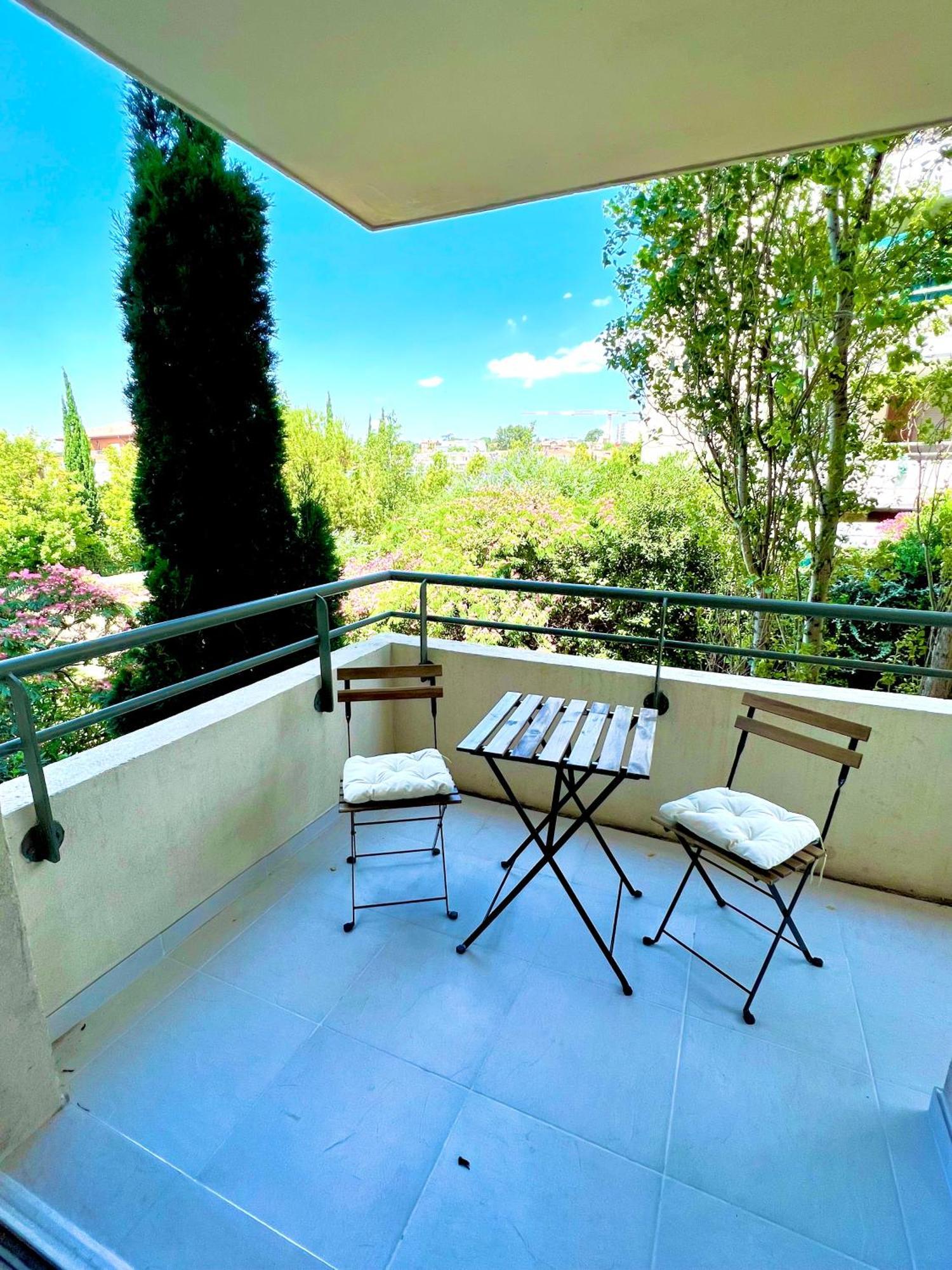 Superbe T2 Confort & Elegance Parking Prive & Piscine * Marseille