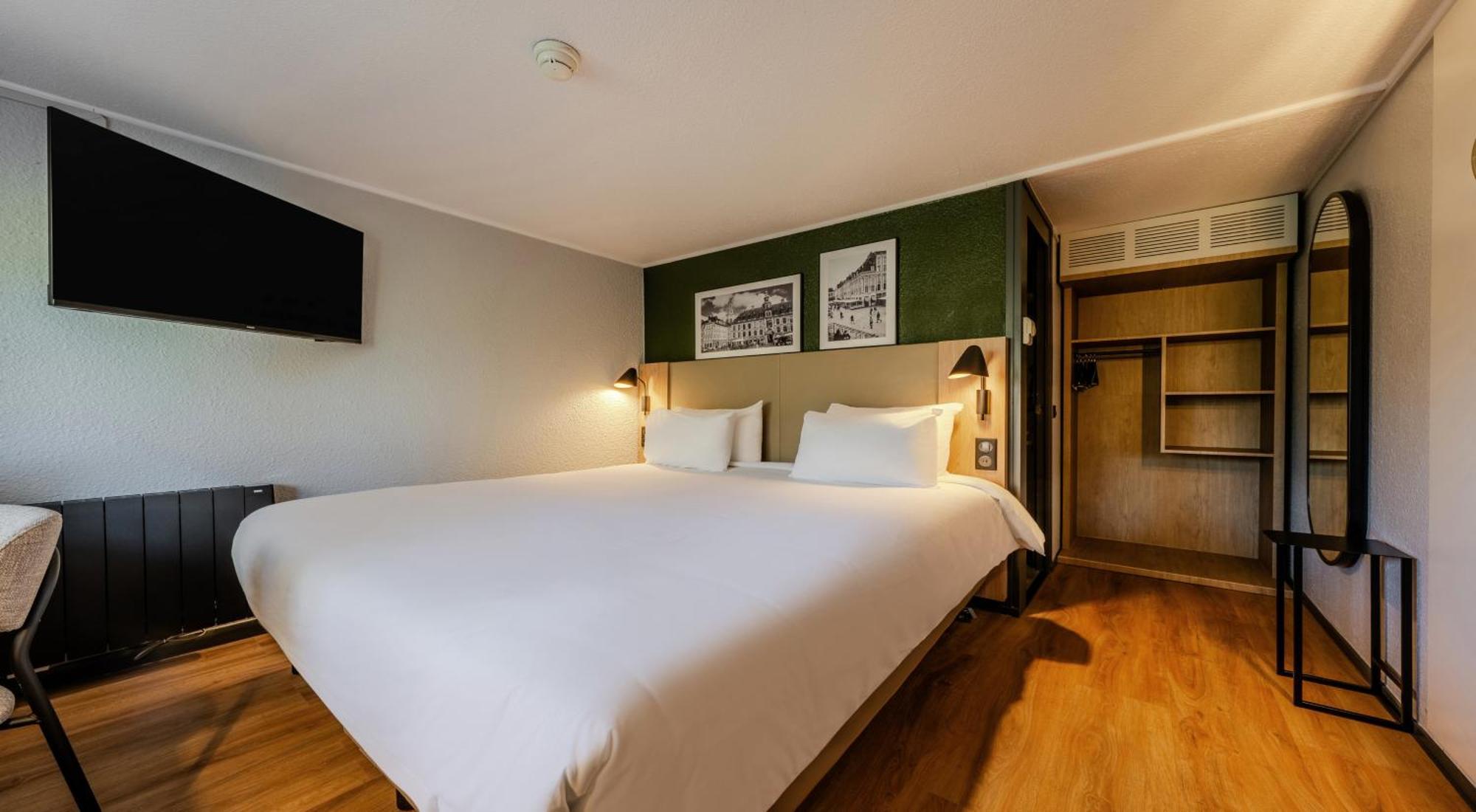 Hotel Campanile Saint Antoine 3*