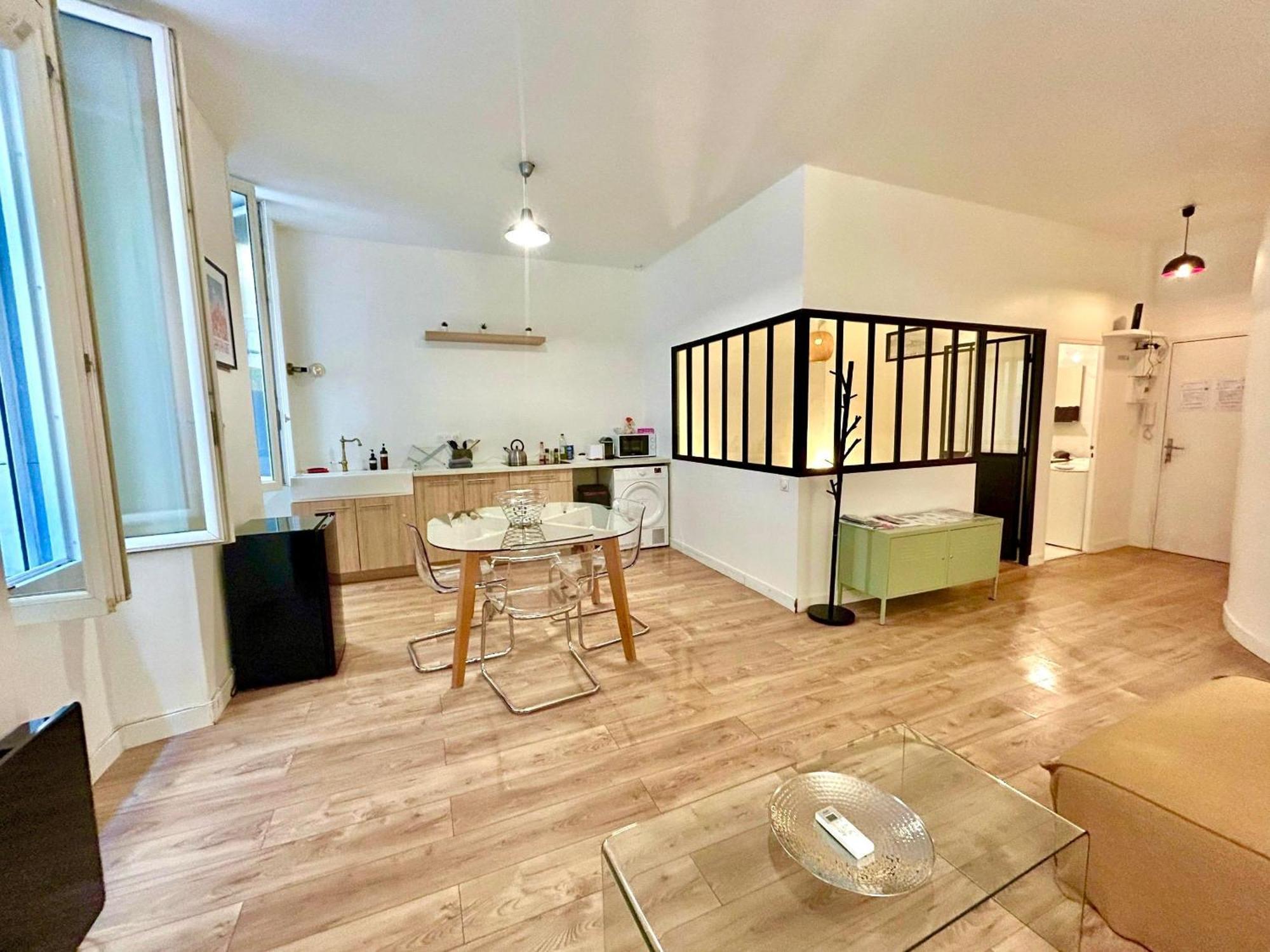 Chez Marie Et Romain- De Charme Au Coeur De La Joliette Proche Panier Centre Apartamento Marselha