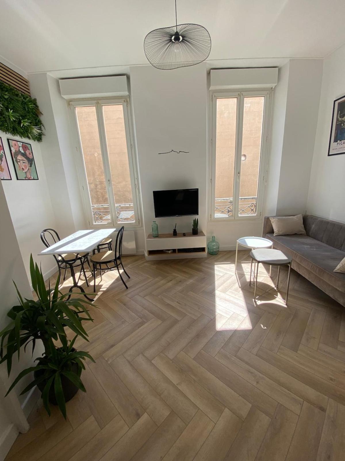 Magnifique Deux Pieces Proche Transports Apartment