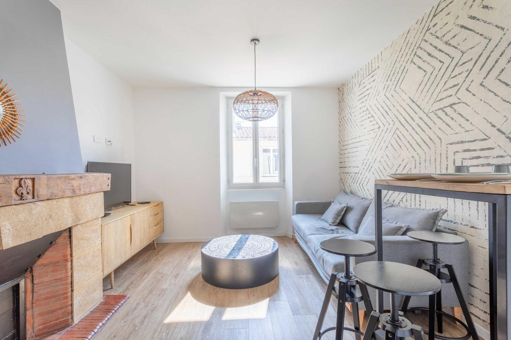 Charming Notre Dame Du Mont Apartment Marseille