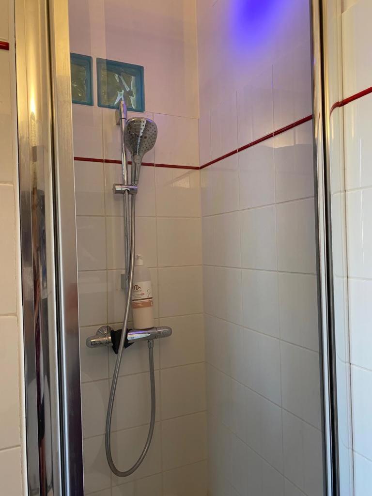 Lumineux 30 M2 Parc 26eme Centenaire Marseilles