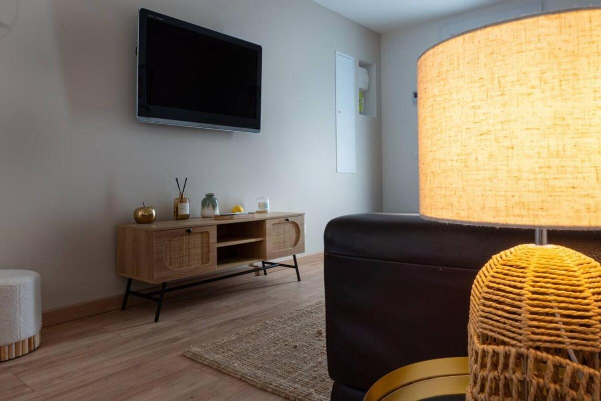 T2 Lumineux 12e Apartamento