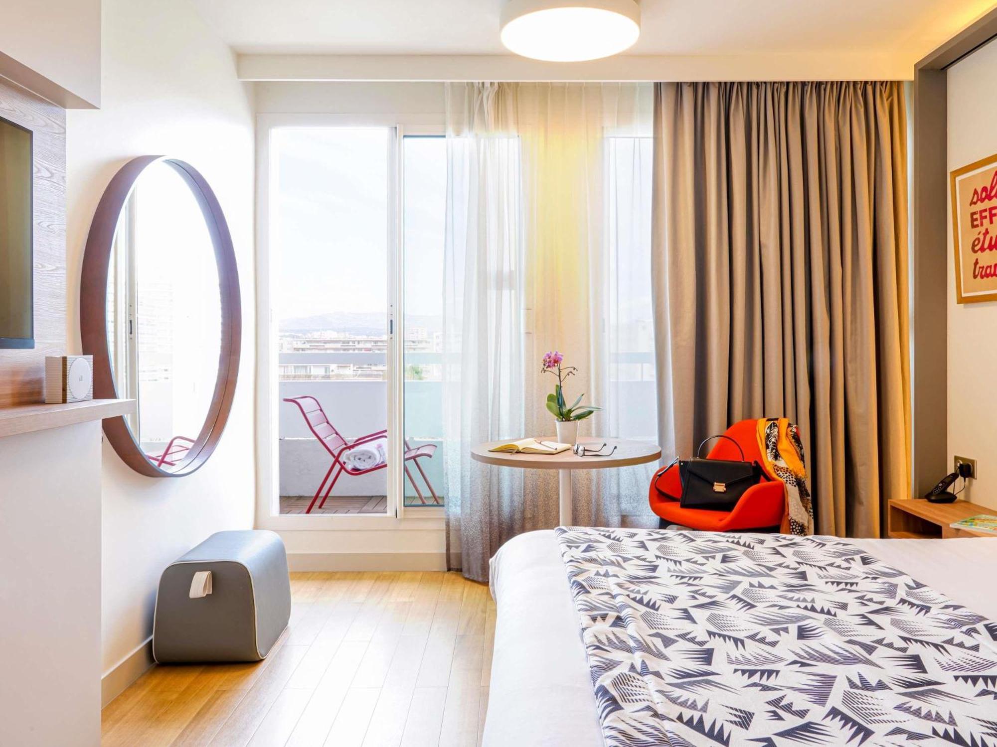 Hotel Mercure Centre Prado Velodrome 4*