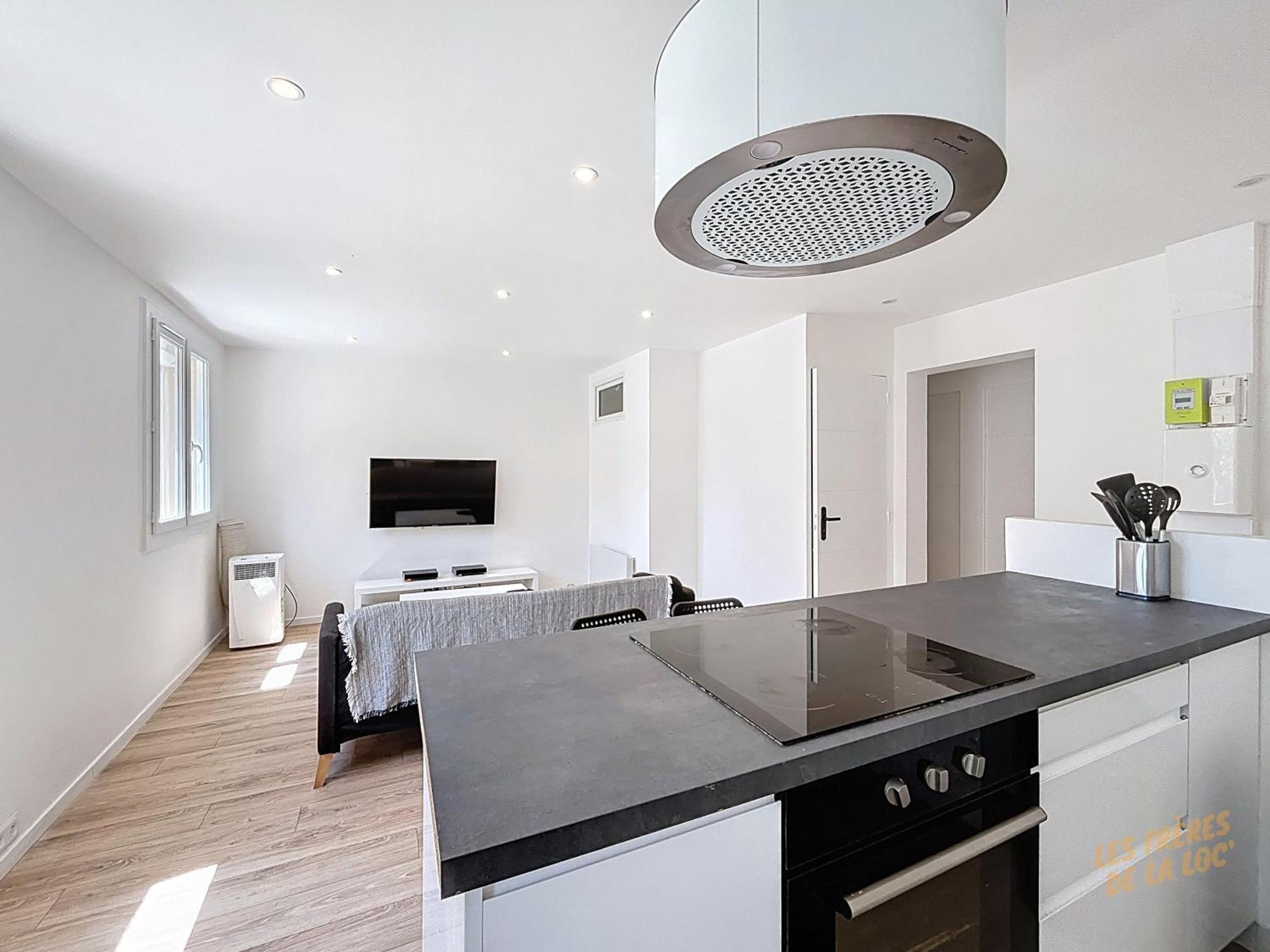 Appartement Lumineux - Proche Des Plages Et Stade - Les Freres De La Loc' * Marseille