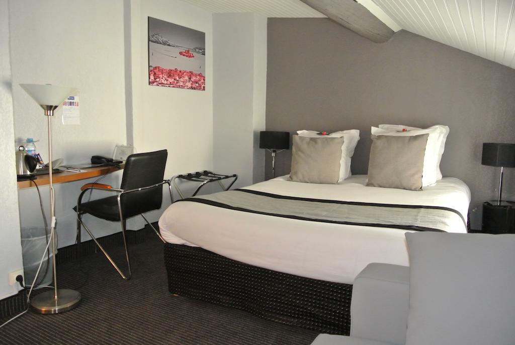 Kyriad Centre Paradis-préfecture Hotel