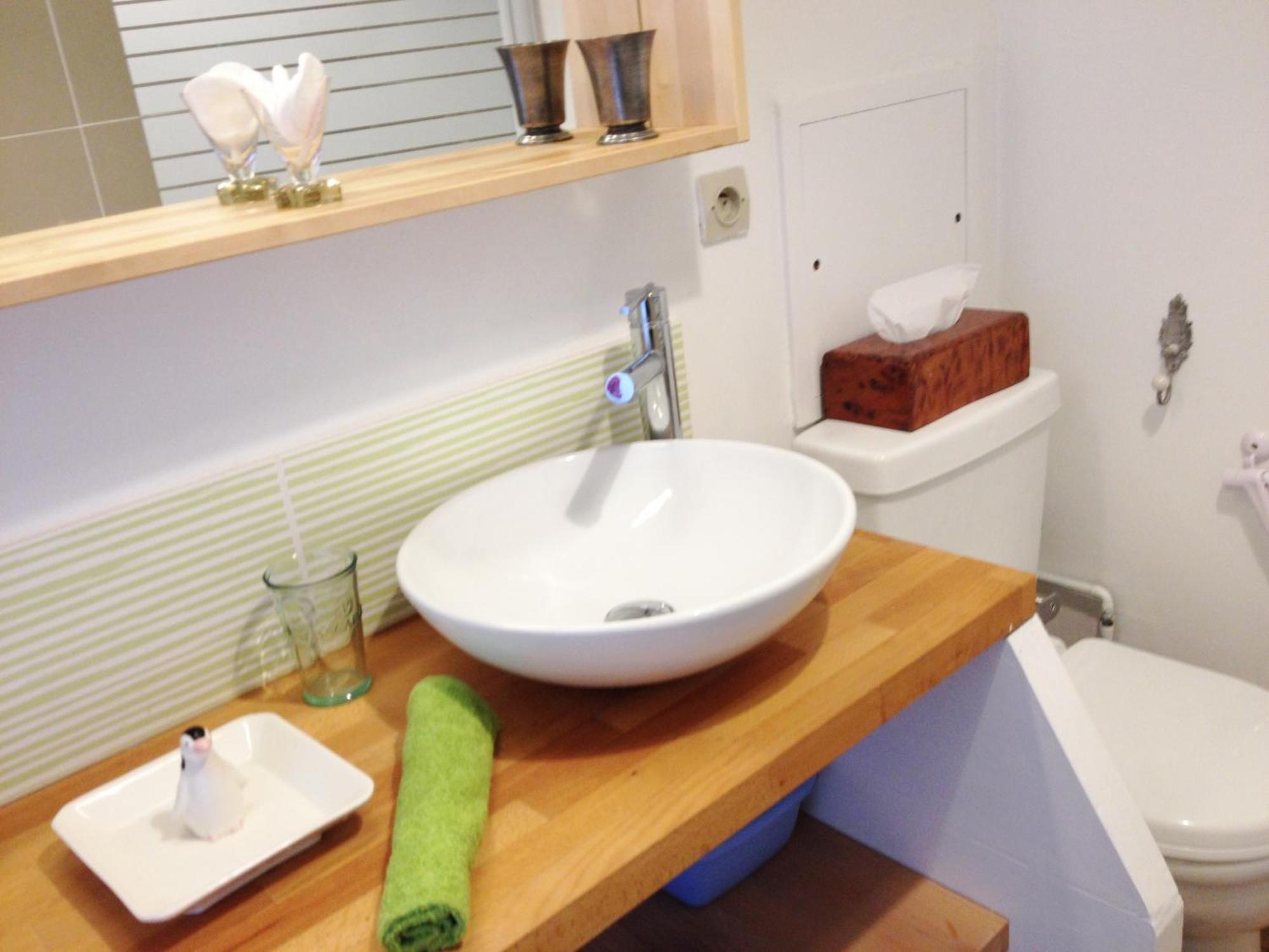 La Petite Maison Bed & Breakfast