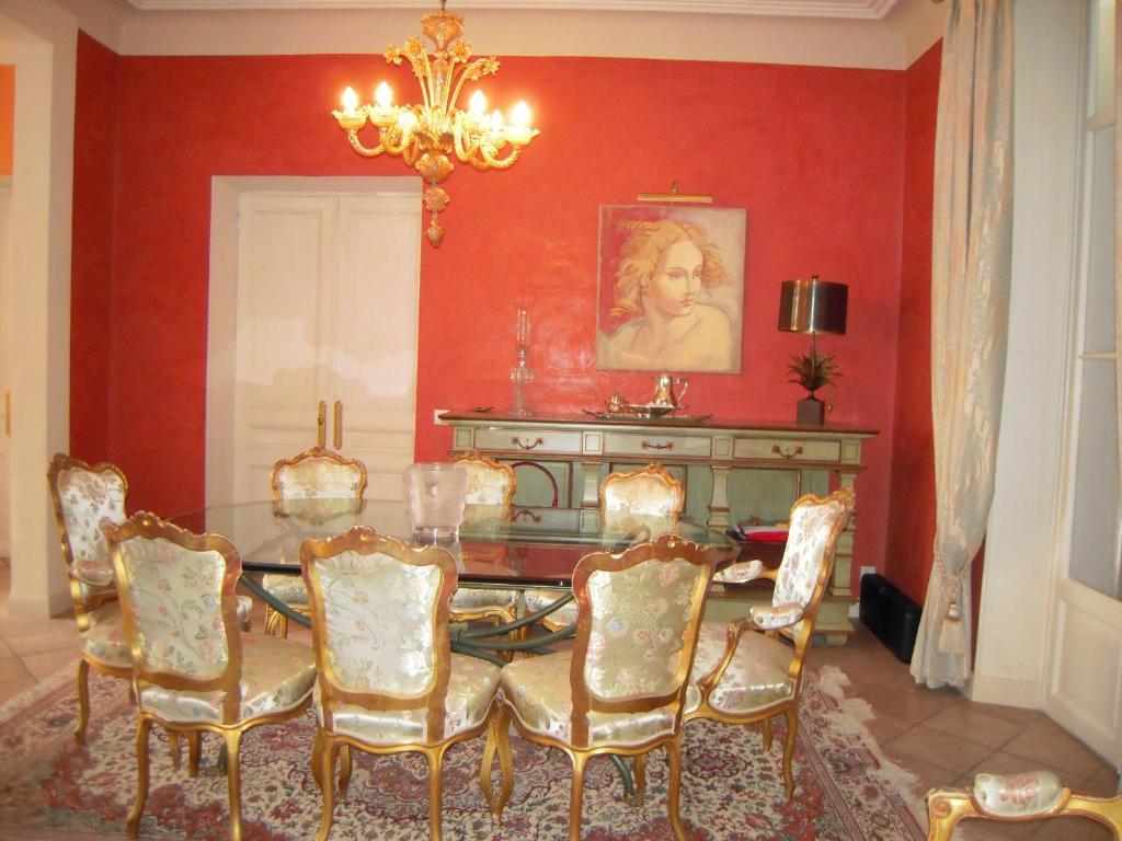 Bed & Breakfast Valflor D'hotes Et Marseille
