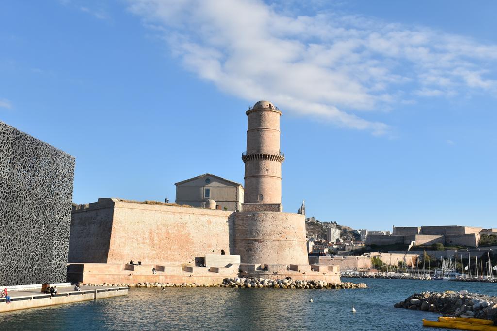 Sous Le Clocher Apartment Marseilles