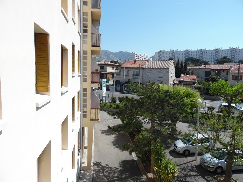 - La Pauline