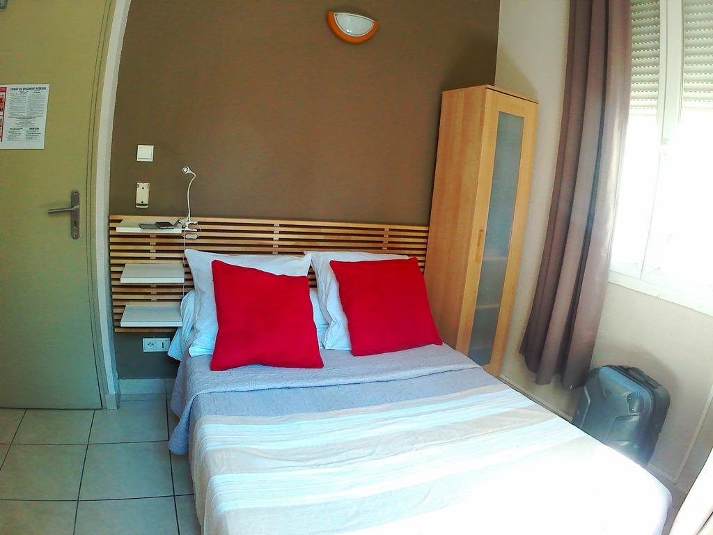 De L'ariana Hotel 3*