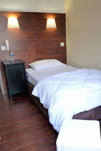 Lutetia Khách sạn 2*