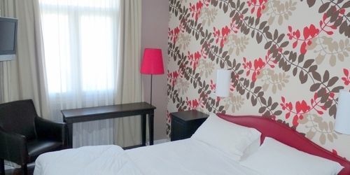 Khách sạn Lutetia 2*