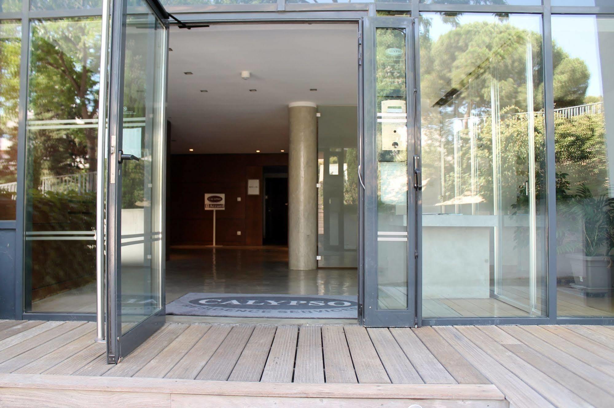 Services Calypso Calanques Khách sạn 3*