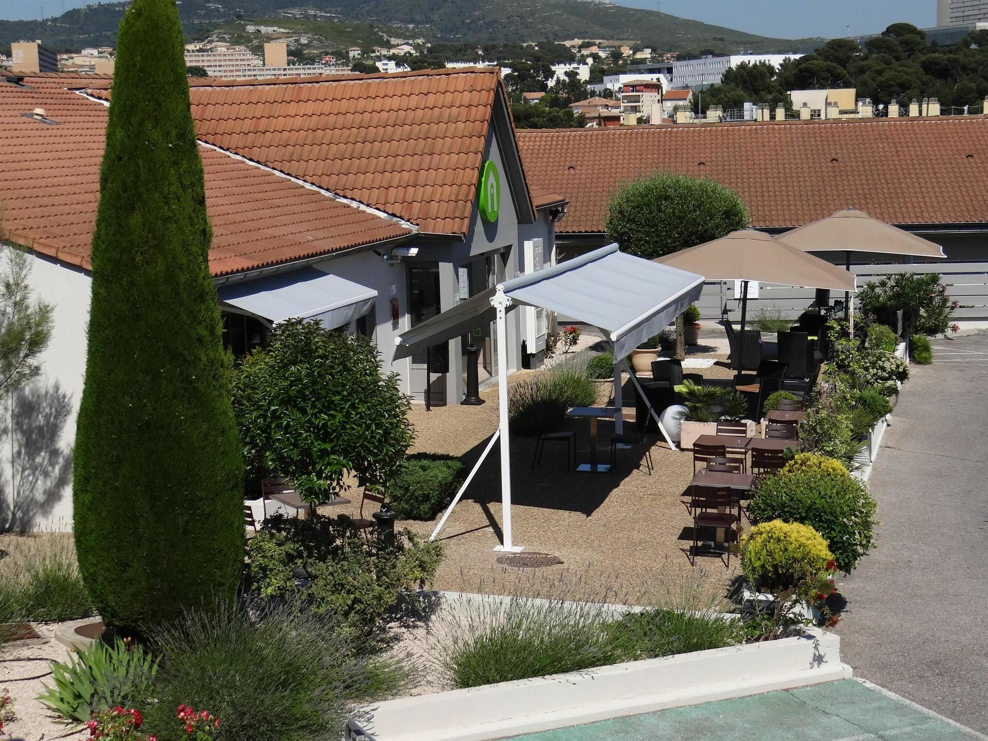 Hotel Campanile Saint Antoine