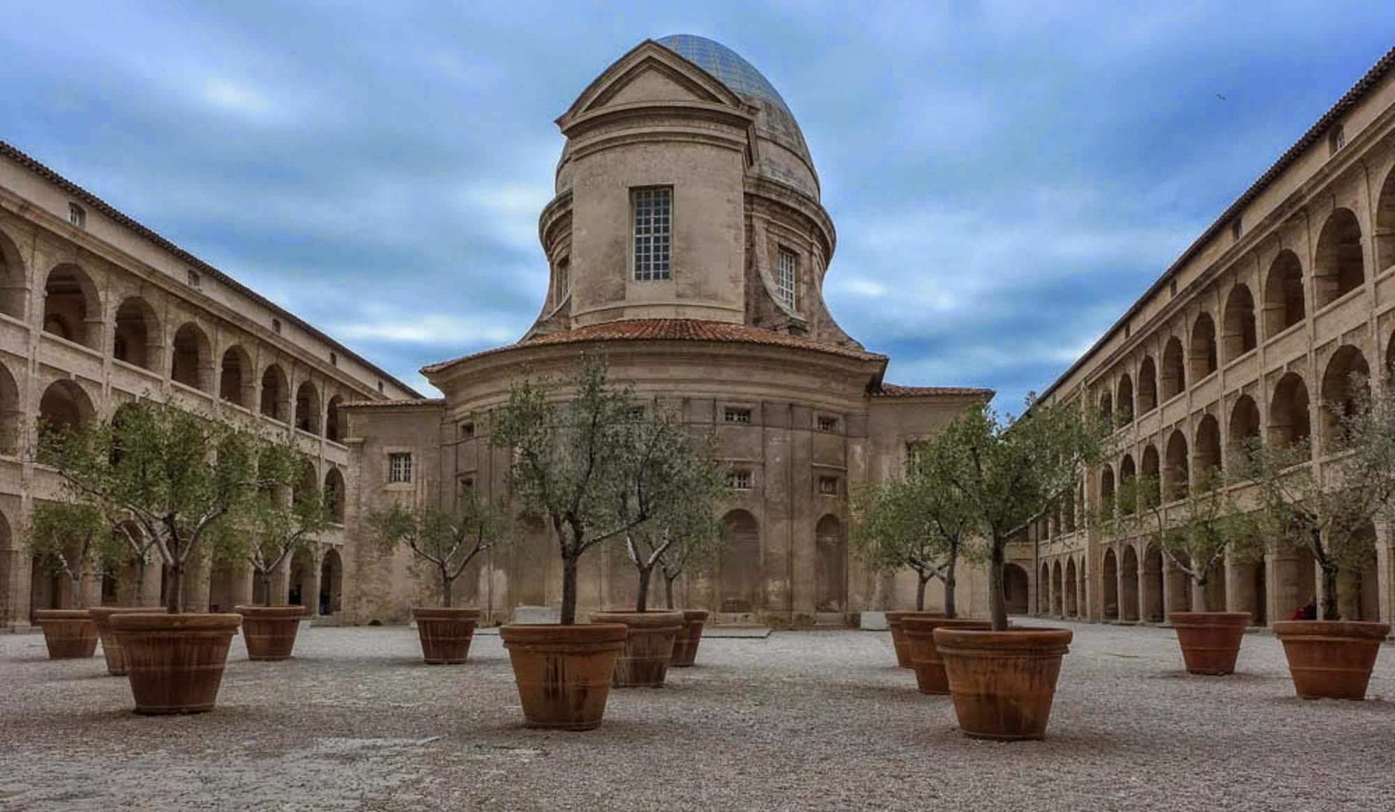 With 2 Bedrooms In Marseille, With Wonderful View And W * Marseille