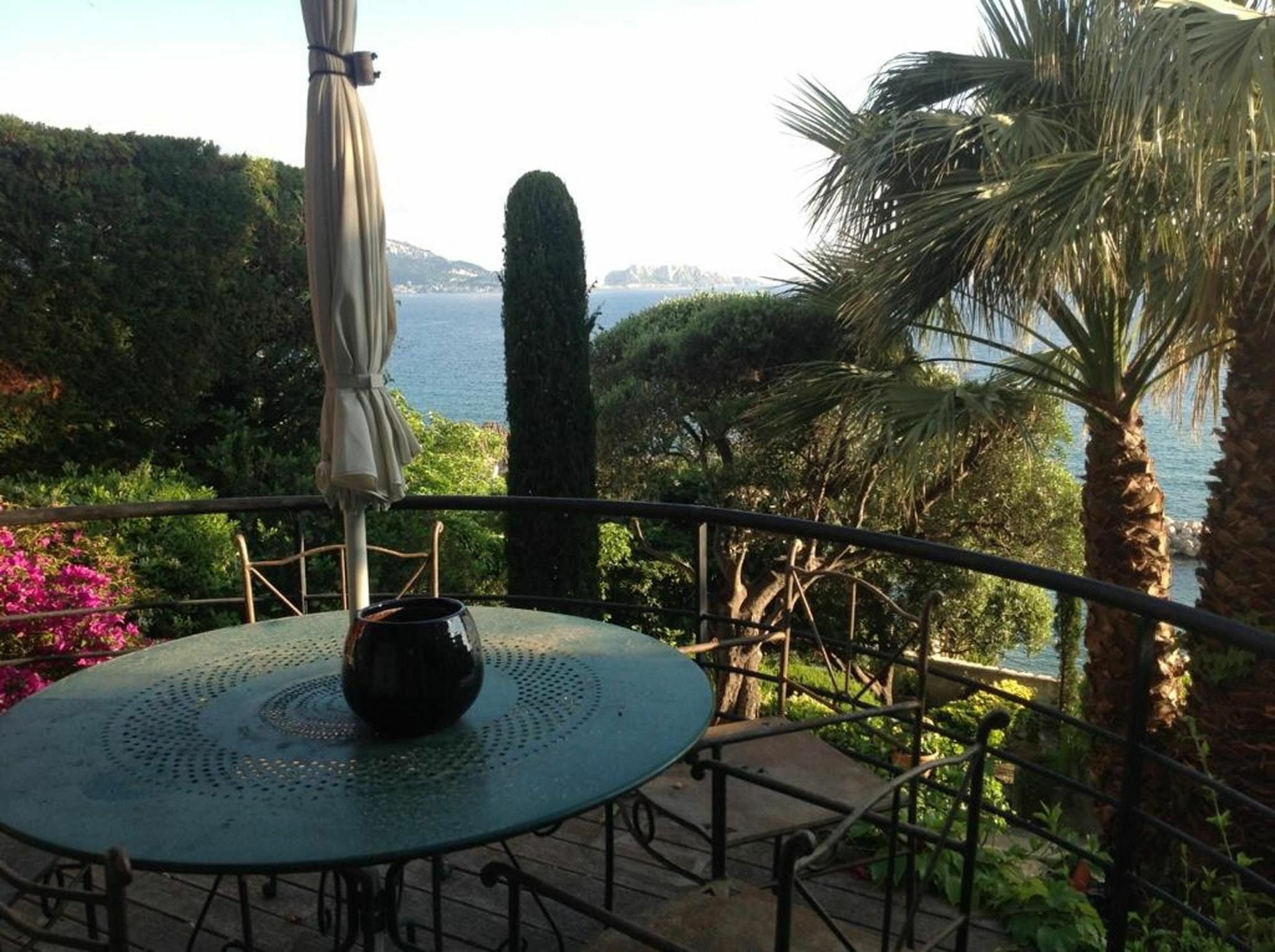 With 3 Bedrooms In Marseille, With Wonderful Sea View, Private P Marseille