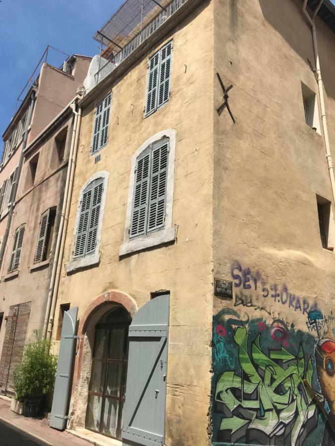 Apartment Grand Studio Rue Du Panier