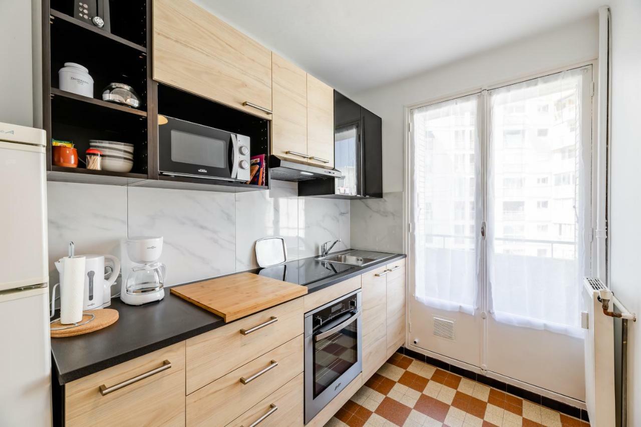 Teo Sud Les Balcons Du Nouveau Marseille, Lumineux, Spacieux Et Bien Equipe Marseilles