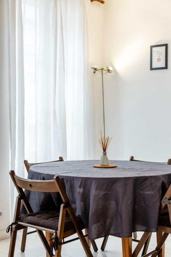 La Joliette- Spacieux Et Lumineux, 4 Couchages Appartement Marseille