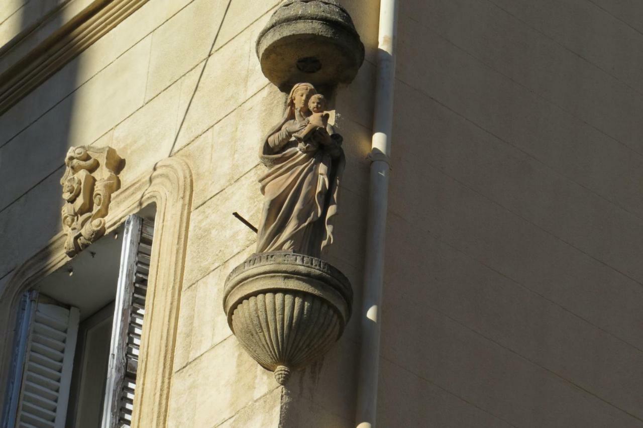 Calme Et Tres Lumineux, Au Pied De Notre Dame De La Garde Appartement