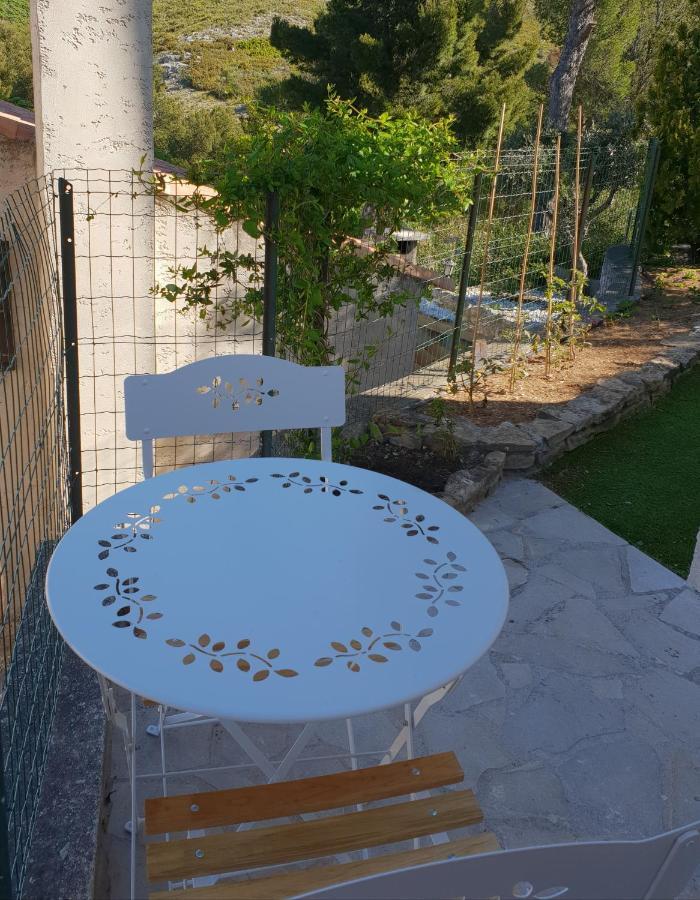 Neuf D'environ 20m2, Piscine, Vue Mer, Pour 2 Personnes Apartment Marseilles