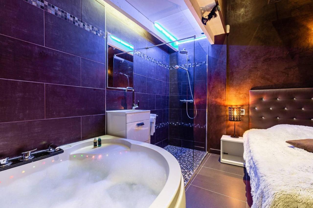 Les Suites Du Vieux-port Liefdeshotel Marseilles