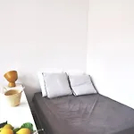 Charming Studio Close To The Old Port