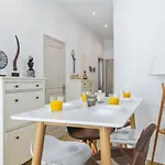 Bright And Modern 2-Br Close To The Panier And Marseilles Docks - Welkeys
