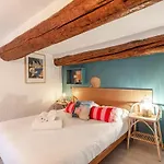 Le Cabanon Du Vieux Port