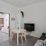Beautiful Flat In The 8Th District Of Marseille - Welkeys