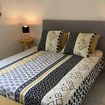 Spacieux Et Bel Appartement Avec Grande Terrasse