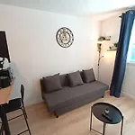 Appartement Tout Equipe Wifi A 6 Min St Charles