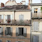Tout Le Charme De L\'Ancien Marseillais