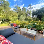 Magnificent House With Pool And Garden