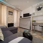 Appartement Tout Equipe 2 A 4 Couchages Au Coeur Du Vieux Port
