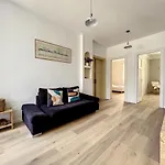 Charmant Appartement Renove - Central & Spacieux - Les Freres De La Loc\'